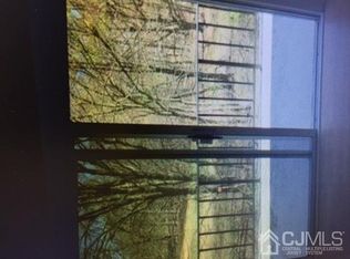 11 Georgia Ct, Matawan, NJ 07747