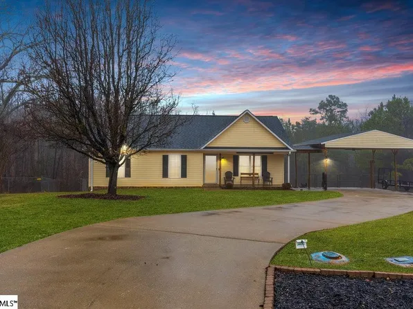 143 Plumcreek Ln, Enoree, SC 29335