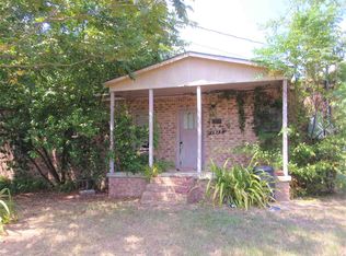 1917 E Main St, Henderson, TX 75652