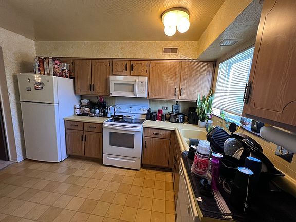 5th image of 9409 Bay Colony Dr APT 1E