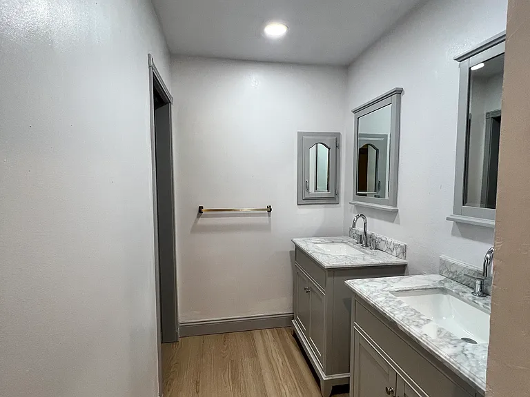 4117 Abbott Dr — Photo 10