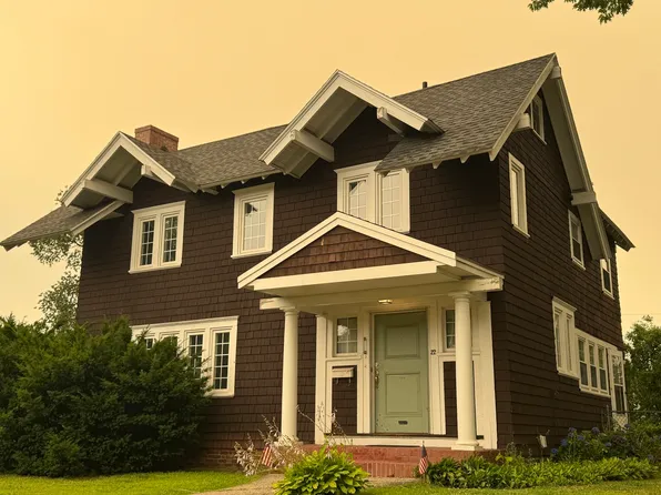 22 Fernwood Ave, Haverhill, MA 01835