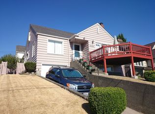 3463 Belvidere Ave SW, Seattle, WA 98126