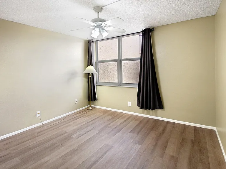 9441 Evergreen Pl — Photo 9