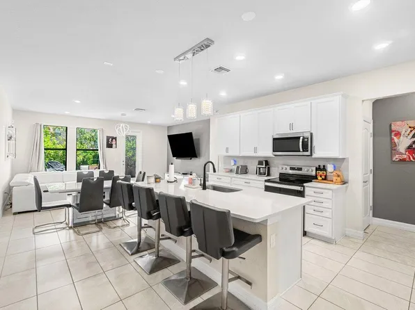 4824 Chantilly Road, Lake Worth, FL 33467