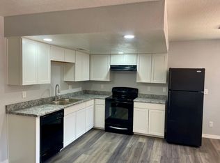 2002 E Sweetwater Ave APT 106, Phoenix, AZ 85022