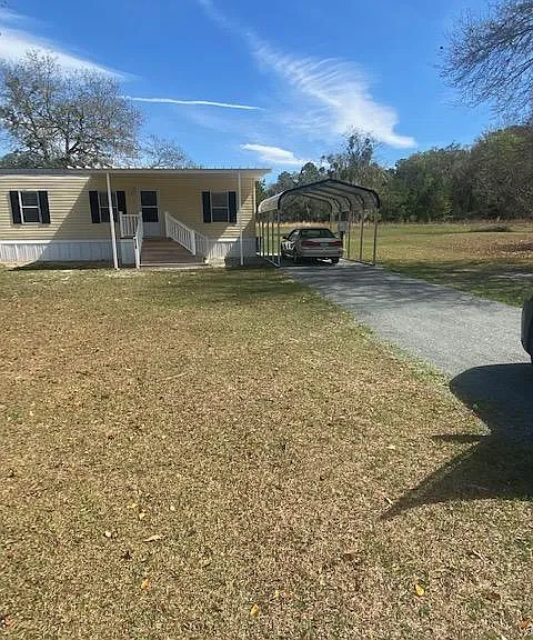 319 SE Valerie Ct — Photo 11