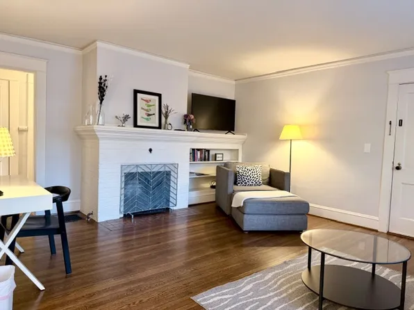 35 NE 32nd Ave #1, Portland, OR 97232