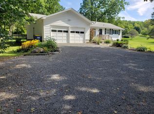 8681 Cazenovia Rd, Manlius, NY 13104