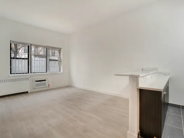 148 East 30th Street image 1 of 6