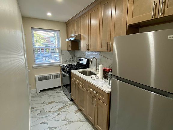 3rd image of 194-05 39th Ave #1