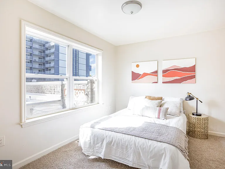 5235 Crowson Ave #6 — Photo 18