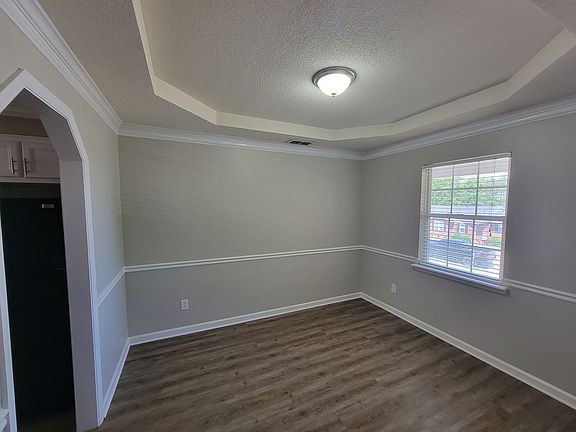 4th image of 1016 Durban Dr