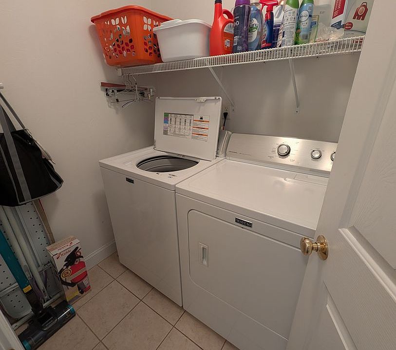 2nd image of 27 Edmonds Cir