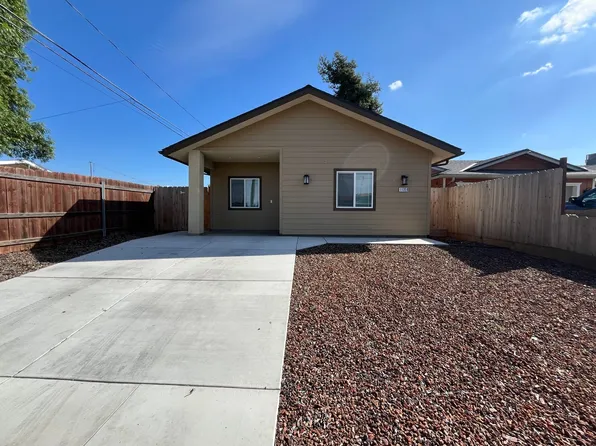 1135 W Baker Ave #B, Porterville, CA 93257