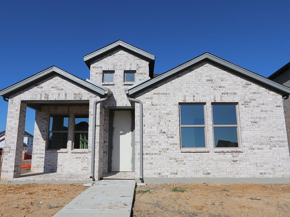 1st image of 1212 Bear Grass Mews