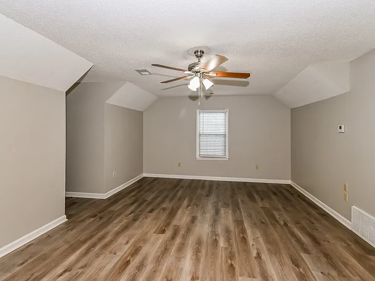 861 White Pine Dr — Photo 10