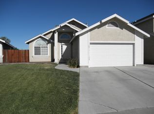 680 Sunset Dr, Fallon, NV 89406