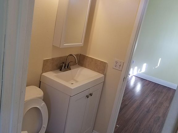 5th image of 3495 Somerdale St