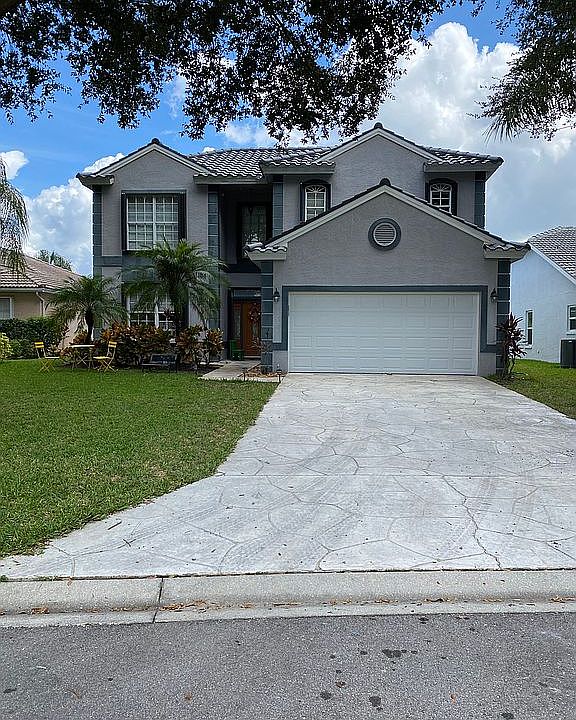 1st image of 8961 Springwood Ct