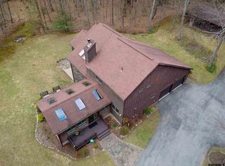 6051 Greens Corner Rd, Galway, NY 12074