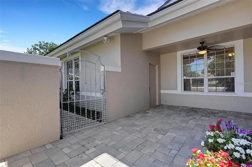 3 bed, 2.5 bath, 2632 sqft, $3,495 — Photo 4