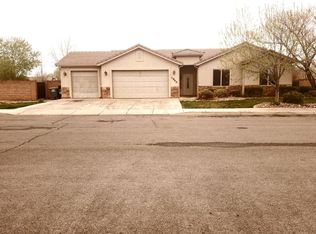 1862 S 30 W, Washington, UT 84780