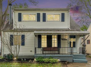 26450 Tawas St, Madison Heights, MI