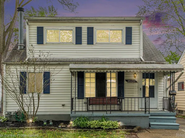 26450 Tawas St, Madison Heights, MI 48071