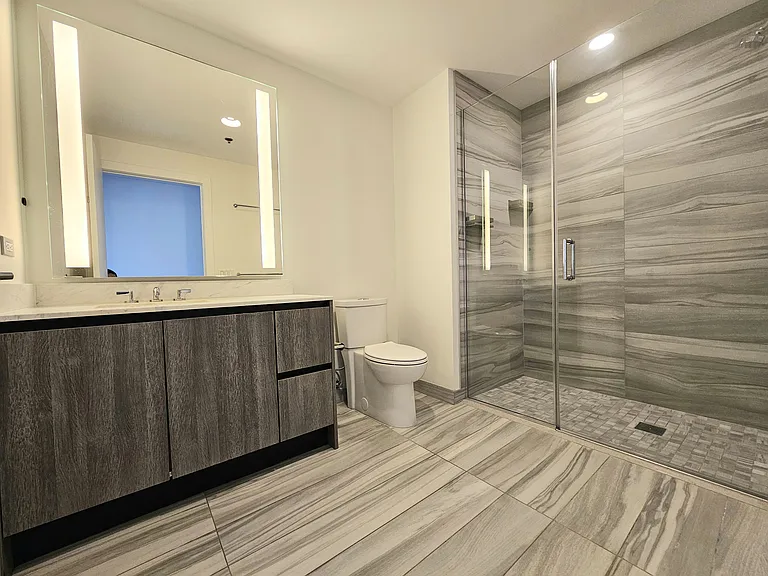 338 Main St #17H — Photo 7