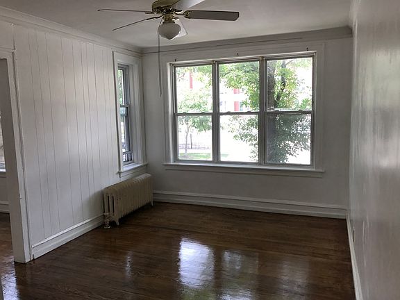 2nd image of 4517 N Hamlin Ave #1