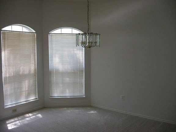 2nd image of 415 Essex Dr