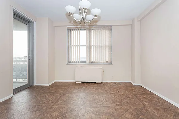 Sold by Keller Williams Realty Landmark | media 13