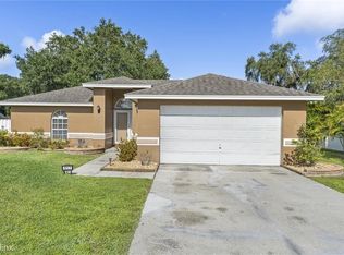 517 Holloway Shores Dr, Lakeland, FL 33801