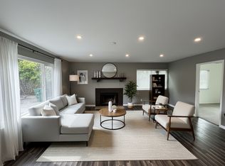 334 Cedar Rd, Vista, CA 92083