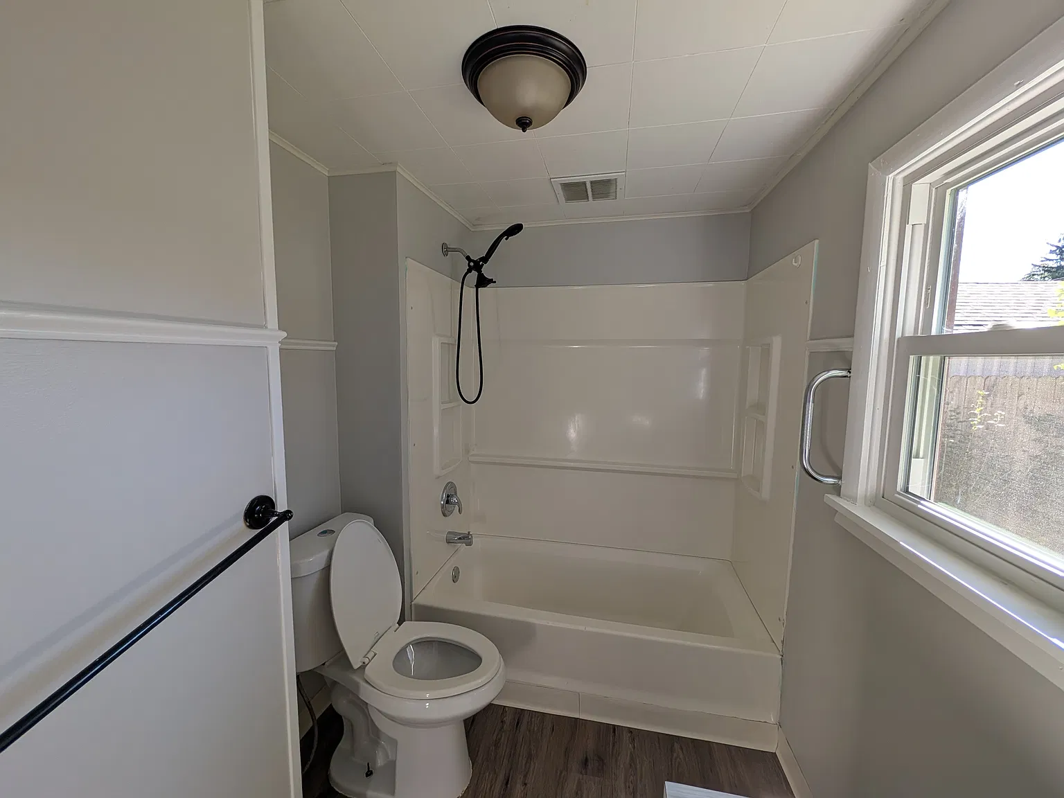 3 bed, 962 sqft, $1,795 — Photo 4