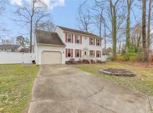 805 Mowbry Ct, Chesapeake, VA 23322