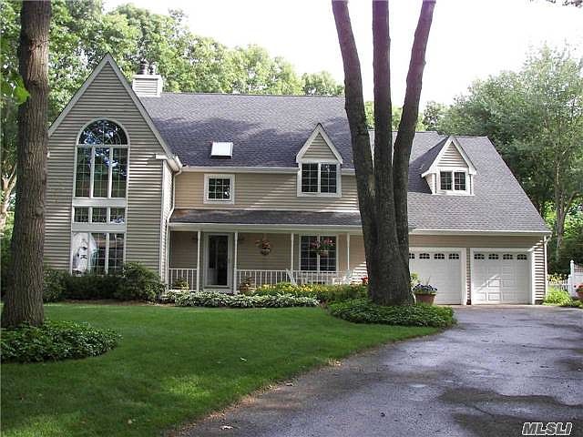 1st image of 7 Columbus Ave