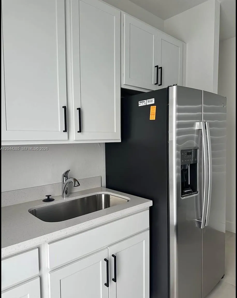 1 bed, 1.0 bath, 200 sqft, $1,500 — Photo 2