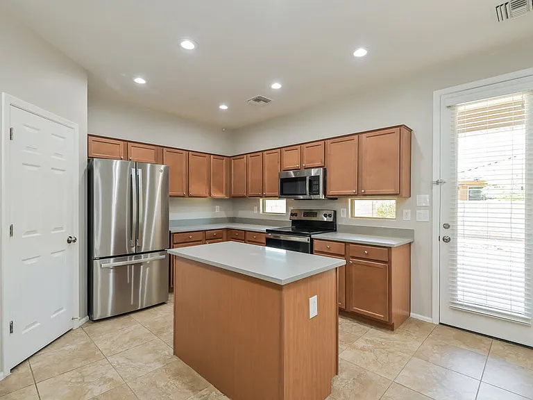 6851 W Leeward Cove Way — Photo 9