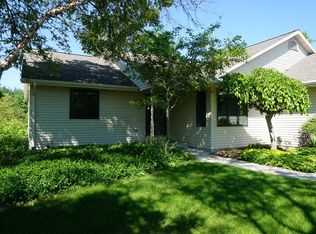 1947 Waverly Ct, Sheboygan, WI 53083