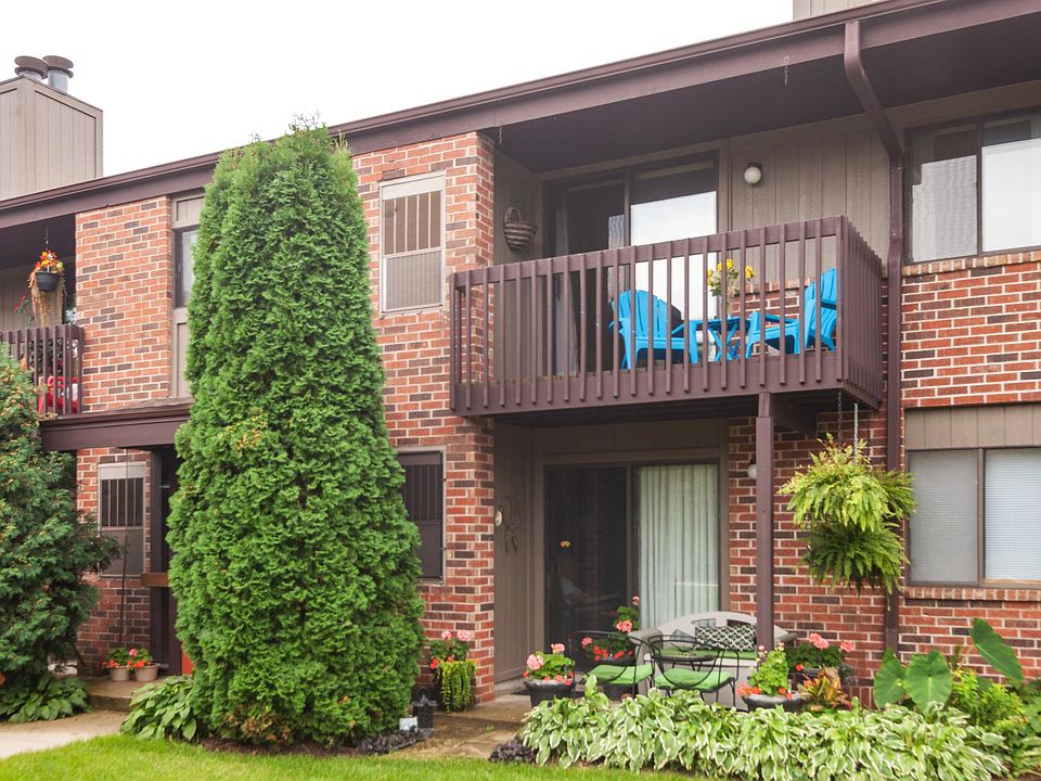 1st image of 358 Park Hill Dr