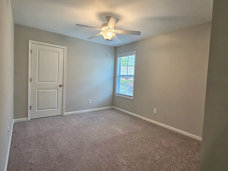 588 Brushwood Dr — Photo 15