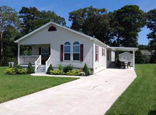 10 Cessna Ln, Absecon, NJ 08201