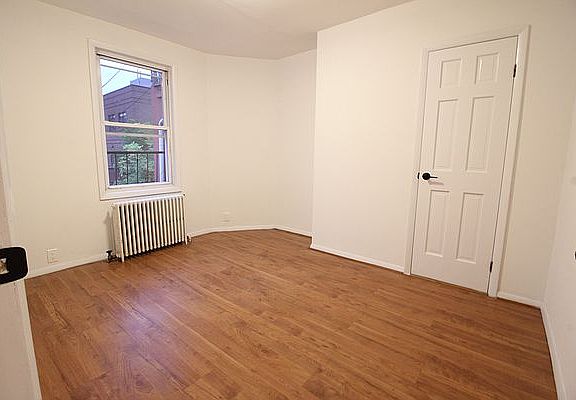 4th image of 47 Franklin St #3