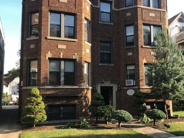 917 Ontario St APT 2, Oak Park, IL 60302
