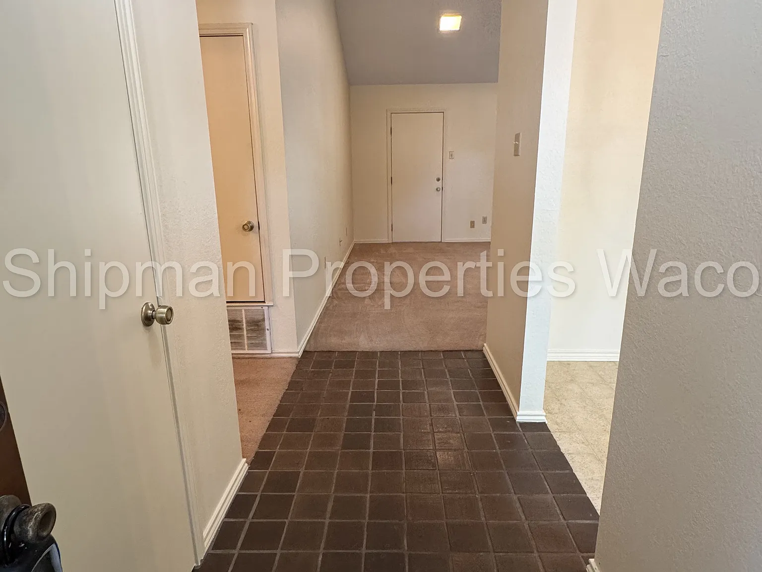 919 La Porte Drive - 1 — Photo 4