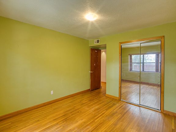4th image of 1670 Orange Ln