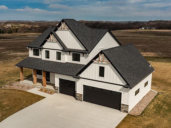 4th image of 4629 Royal Oaks Cir SW