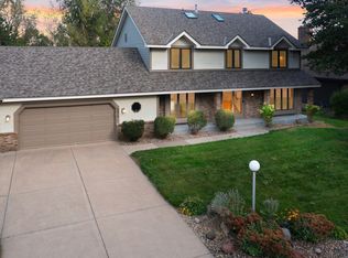 5878 Royal Oaks Dr, Shoreview, MN 55126